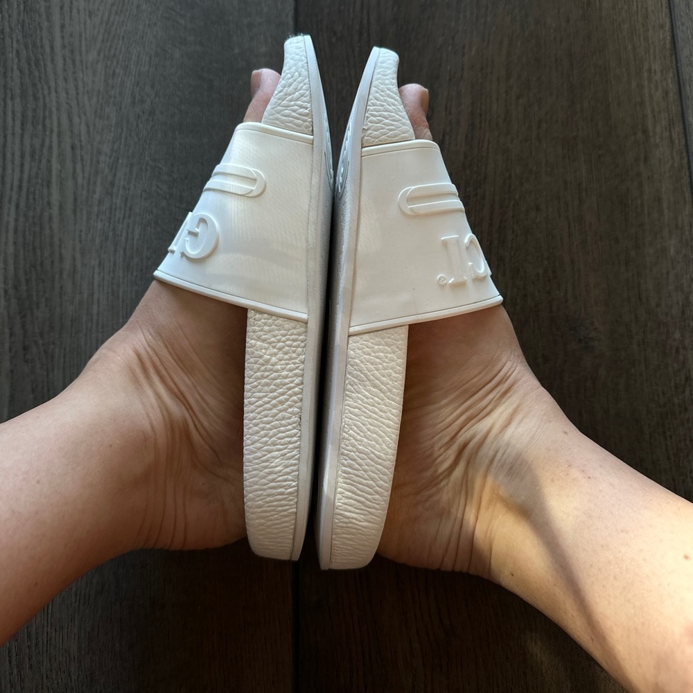 White slides - Picture 4 of 9